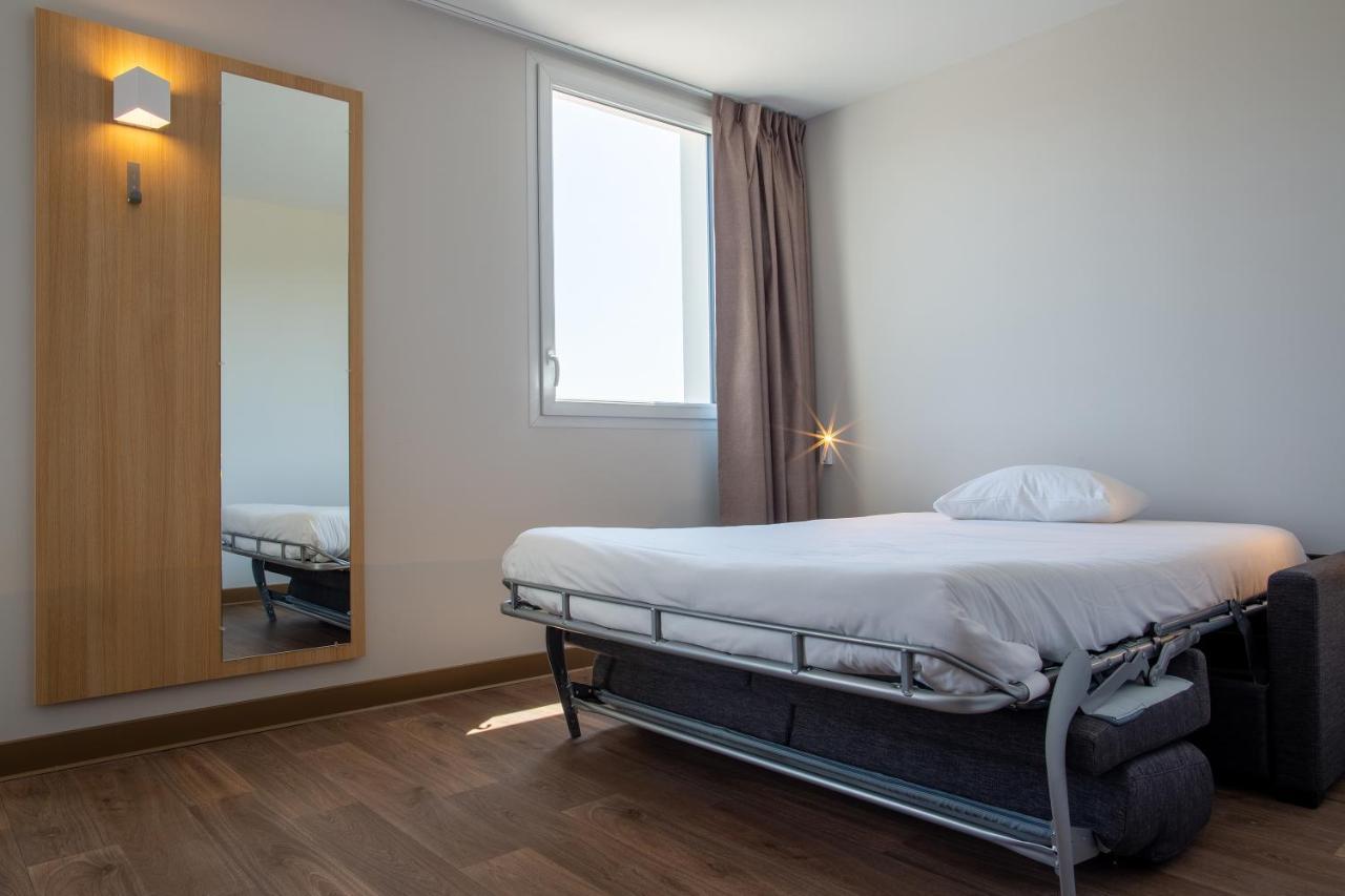B&B Hotel Les Herbiers Buitenkant foto